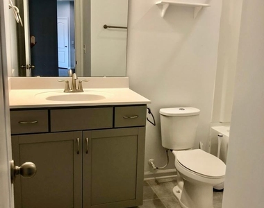 918 Lippincott Road - Photo Thumbnail 9