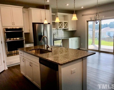 918 Lippincott Road - Photo Thumbnail 2