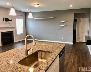 918 Lippincott Road - Photo Thumbnail 6