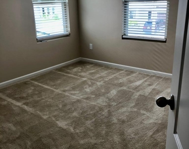 918 Lippincott Road - Photo Thumbnail 17