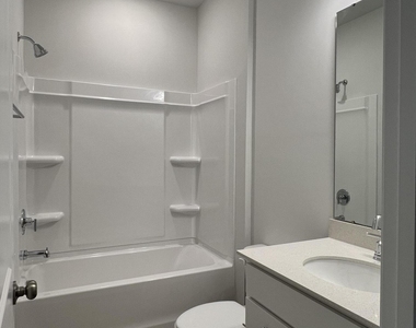 717 Branthurst - Photo Thumbnail 9