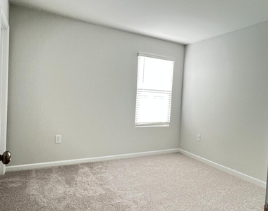 717 Branthurst - Photo Thumbnail 21