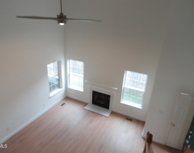 4213 Mardela Spring Drive - Photo Thumbnail 9