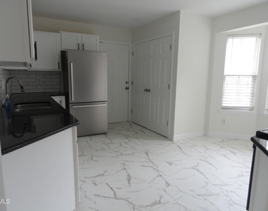 4213 Mardela Spring Drive - Photo Thumbnail 5