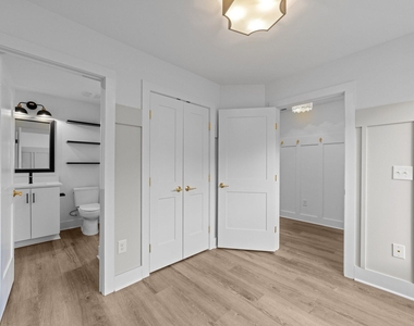 710 W North Street - Photo Thumbnail 19