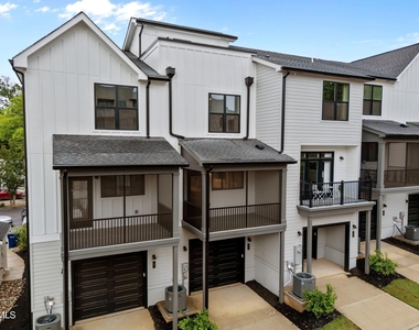 710 W North Street - Photo Thumbnail 1