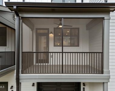 710 W North Street - Photo Thumbnail 30