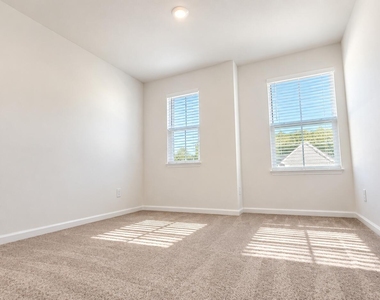 1616 Mirth Court - Photo Thumbnail 10