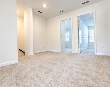 1616 Mirth Court - Photo Thumbnail 9