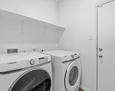 13413 Abigail Adams St - Photo Thumbnail 5