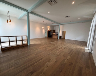 4825 Weidemar Ln - Photo Thumbnail 1