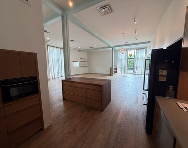 4825 Weidemar Ln - Photo Thumbnail 6
