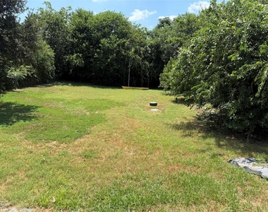 4825 Weidemar Ln - Photo Thumbnail 23