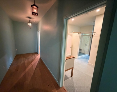 4825 Weidemar Ln - Photo Thumbnail 14