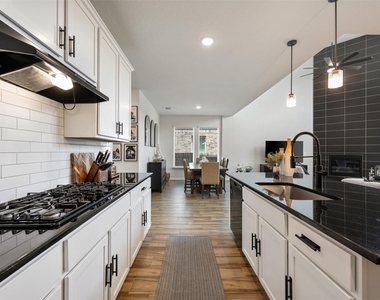 707 Sugar Cane Rd - Photo Thumbnail 9