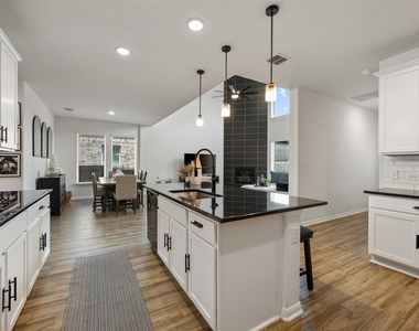 707 Sugar Cane Rd - Photo Thumbnail 8