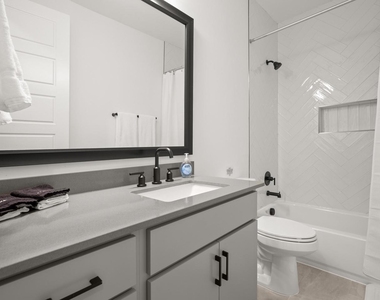 1006 Winsted Ln - Photo Thumbnail 22