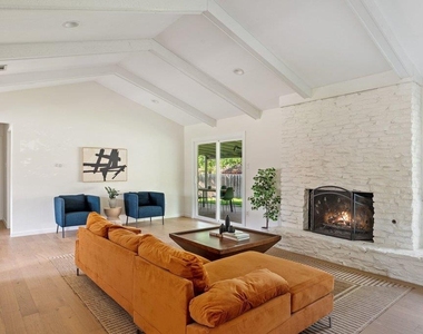 9803 Chukar Cir - Photo Thumbnail 2