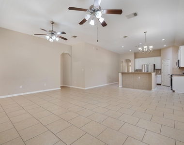 216 Cherry Laurel Dr - Photo Thumbnail 7