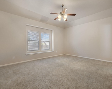 216 Cherry Laurel Dr - Photo Thumbnail 8