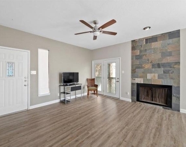 3011 Fruth St - Photo Thumbnail 2