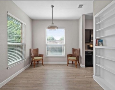 3011 Fruth St - Photo Thumbnail 6