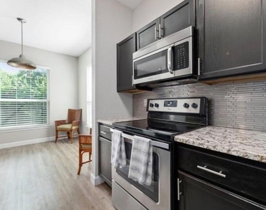 3011 Fruth St - Photo Thumbnail 10
