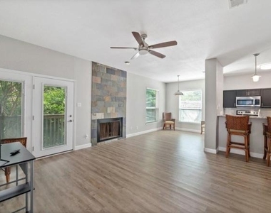 3011 Fruth St - Photo Thumbnail 1