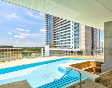 301 West Ave - Photo Thumbnail 18