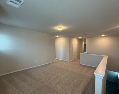 2601 Foss Rd - Photo Thumbnail 28
