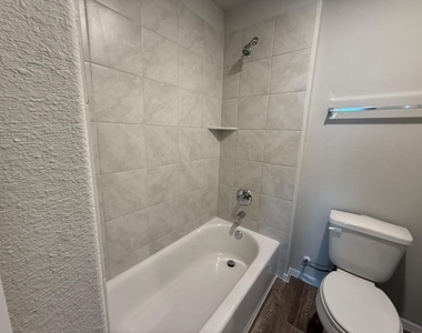 2601 Foss Rd - Photo Thumbnail 31