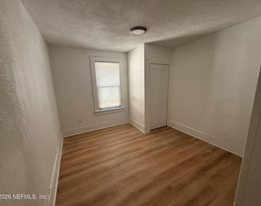 1658 W 4th Street - Photo Thumbnail 19