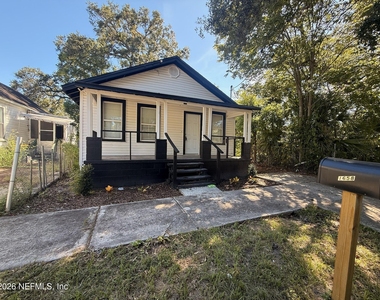 1658 W 4th Street - Photo Thumbnail 1
