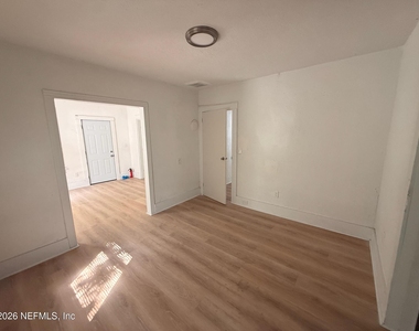 1658 W 4th Street - Photo Thumbnail 21