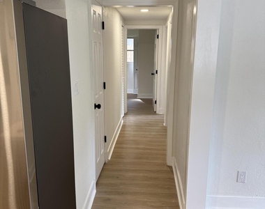 1629 Griflet Road - Photo Thumbnail 4
