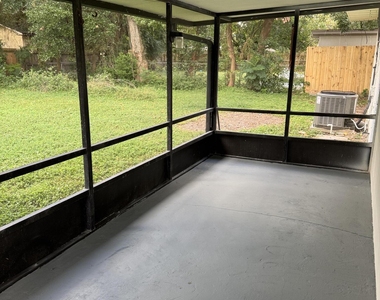 1629 Griflet Road - Photo Thumbnail 15