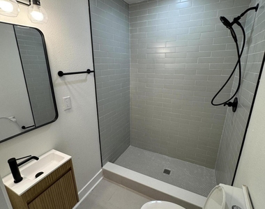 1629 Griflet Road - Photo Thumbnail 5