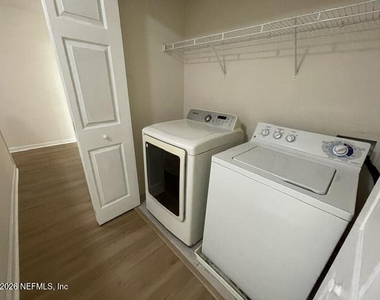 4847 Parkhurst Place - Photo Thumbnail 16