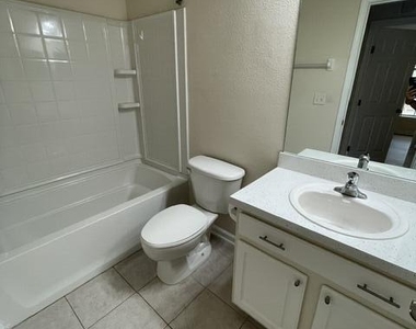 4847 Parkhurst Place - Photo Thumbnail 13