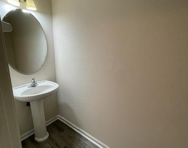 4847 Parkhurst Place - Photo Thumbnail 21