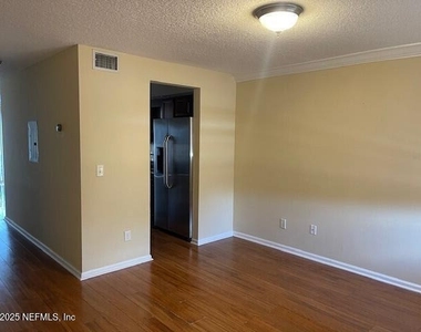 5375 Ortega Farms Boulevard - Photo Thumbnail 7