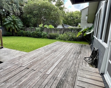 1423 Ingleside Avenue - Photo Thumbnail 23