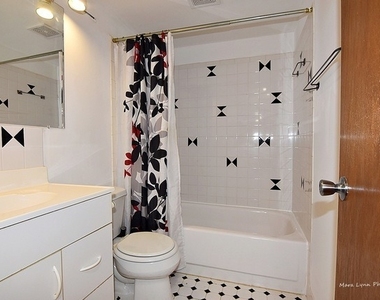 1460 Fairlane Drive - Photo Thumbnail 7