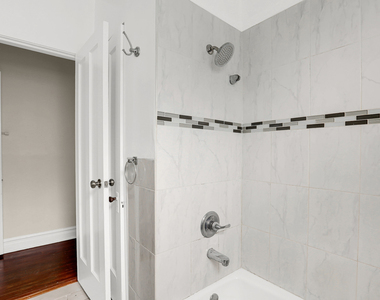 5814 N Winthrop Avenue - Photo Thumbnail 21