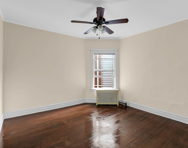 5814 N Winthrop Avenue - Photo Thumbnail 7