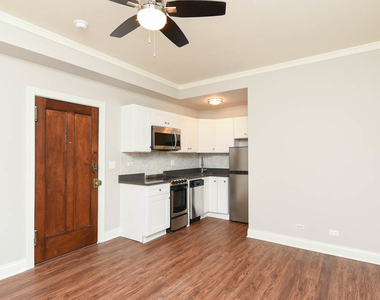 640 W Wrightwood Avenue - Photo Thumbnail 9