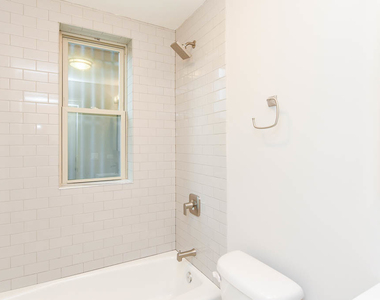 640 W Wrightwood Avenue - Photo Thumbnail 13