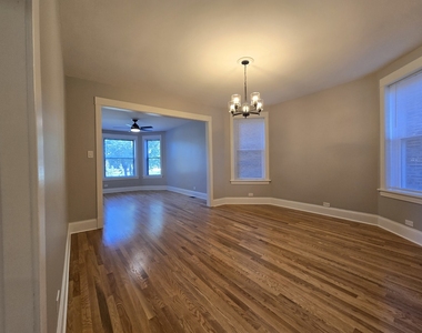876 N Sacramento Boulevard - Photo Thumbnail 5