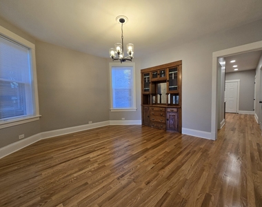876 N Sacramento Boulevard - Photo Thumbnail 4