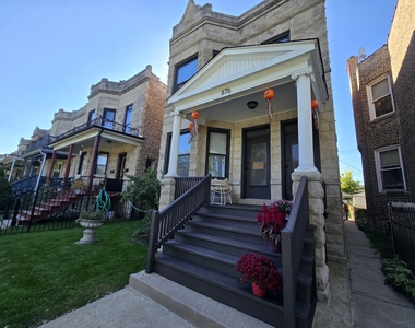 876 N Sacramento Boulevard - Photo Thumbnail 1